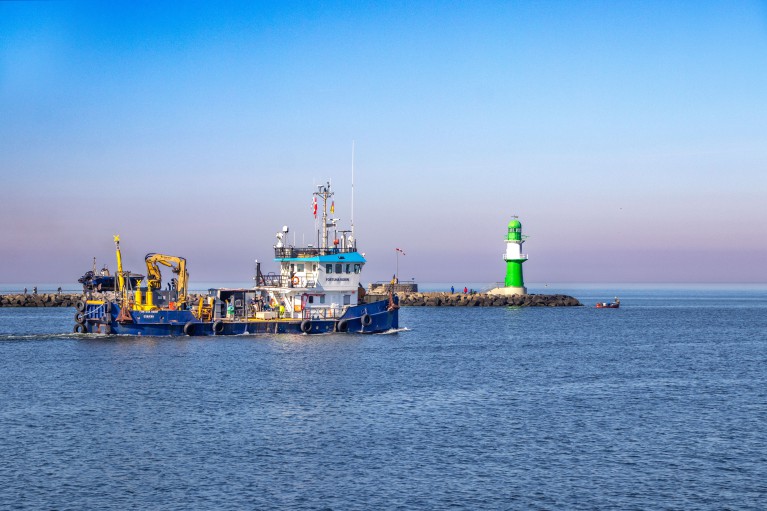 Tonnenleger Warnemünde